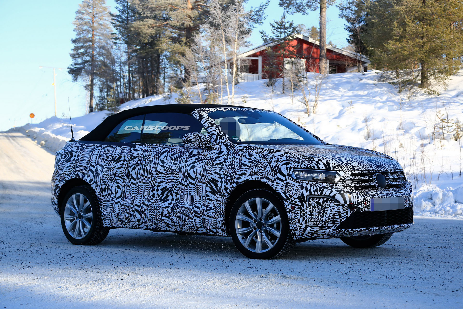 VW-T-Roc-Convertible-Scoop-05 2020 VW T-Roc Convertible Is Nearly Ready For Its Debut