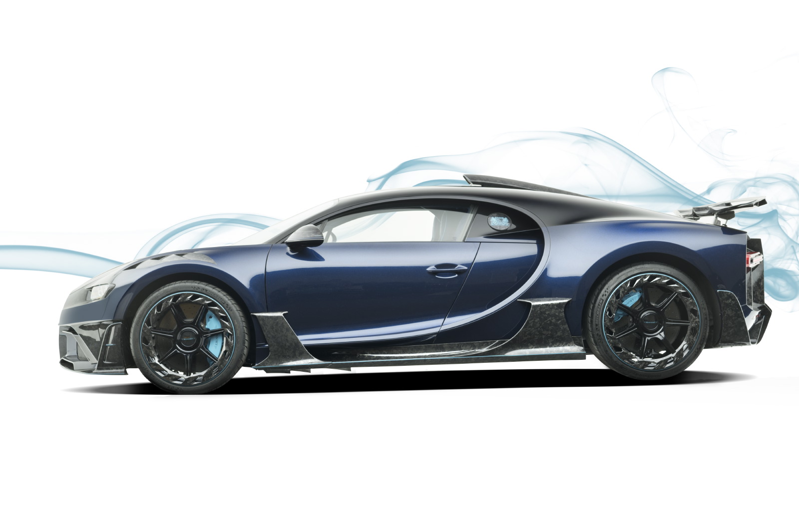 Mansory-Bugatti-Chiron-7 Mansory Tries To Improve The Bugatti Chiron By Adding More Carbon