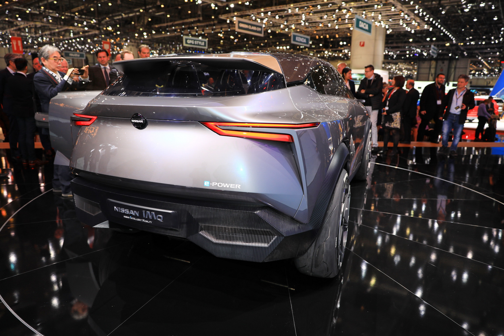 nissan unveils imq concept geneva 22 Nissan IMQ Concept Gives Us A Glimpse Of Its Future Crossovers