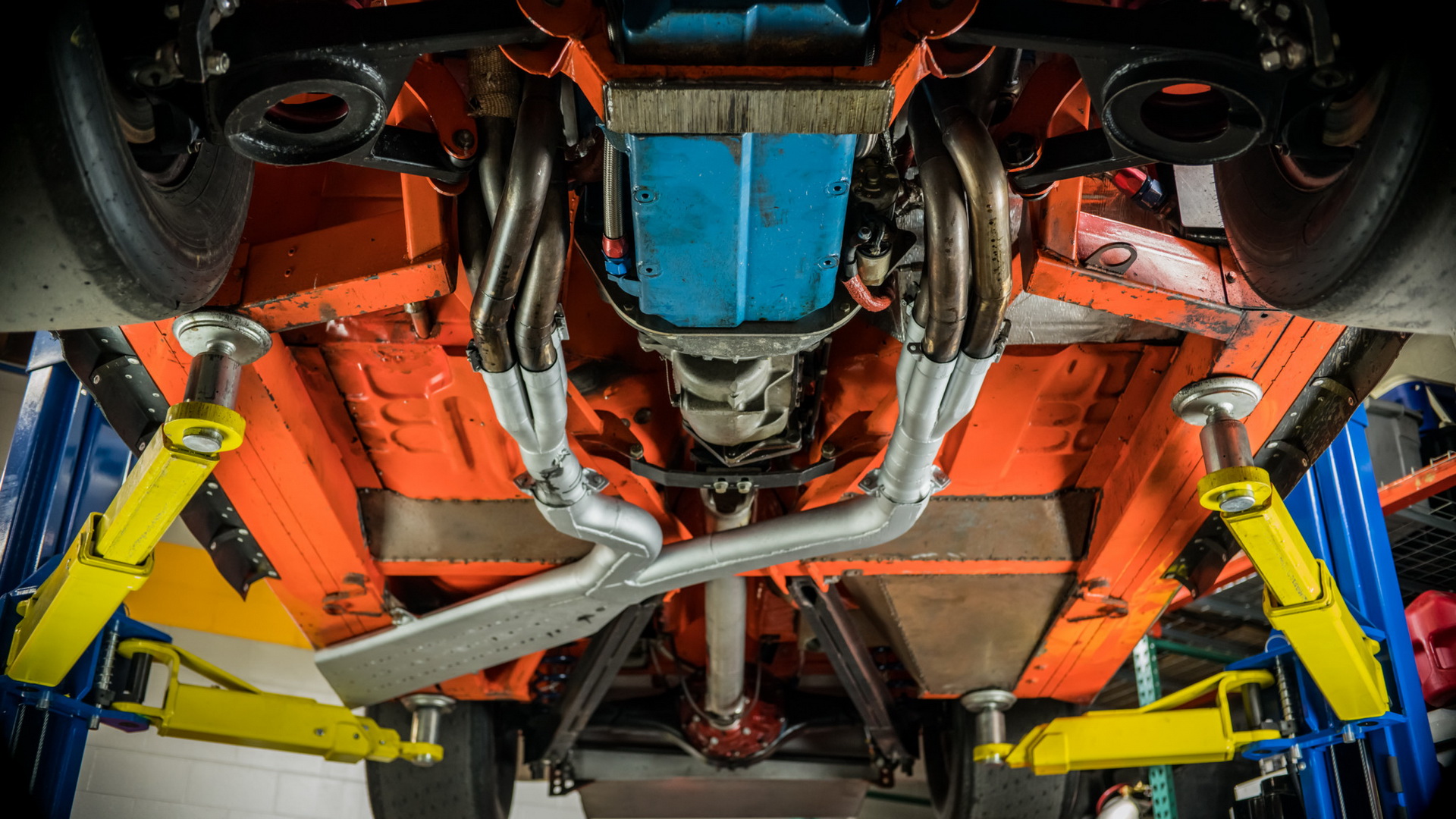 chrysler lebaron race car bat 92 This 1984 Chrysler LeBaron Once Did 224 MPH – And Right Now It’s Dirt Cheap