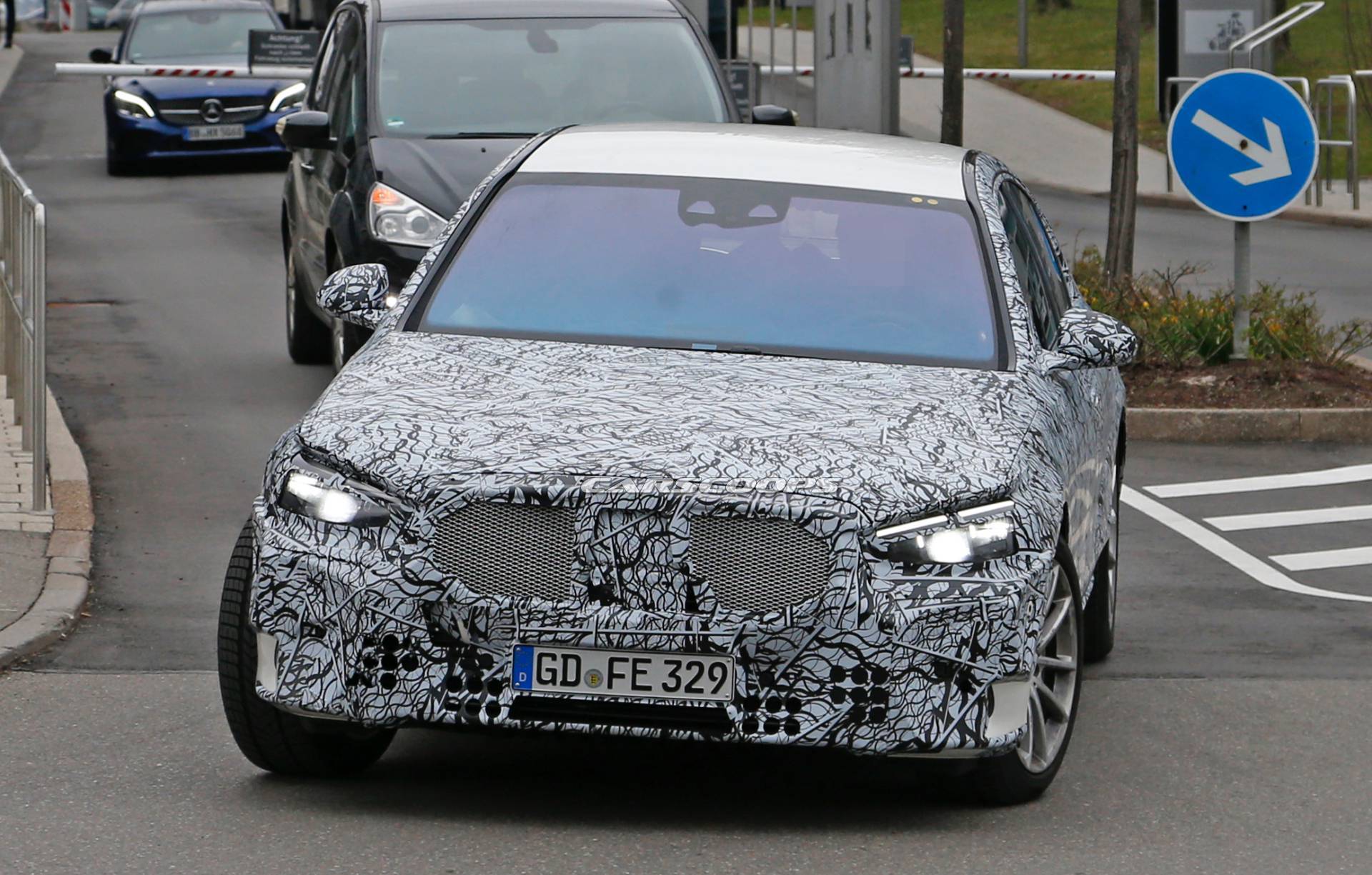 2020 Mercedes-Benz S-Class spy shots 3 2020 Mercedes S-Class Spied Again, Offers First Look At New Grille