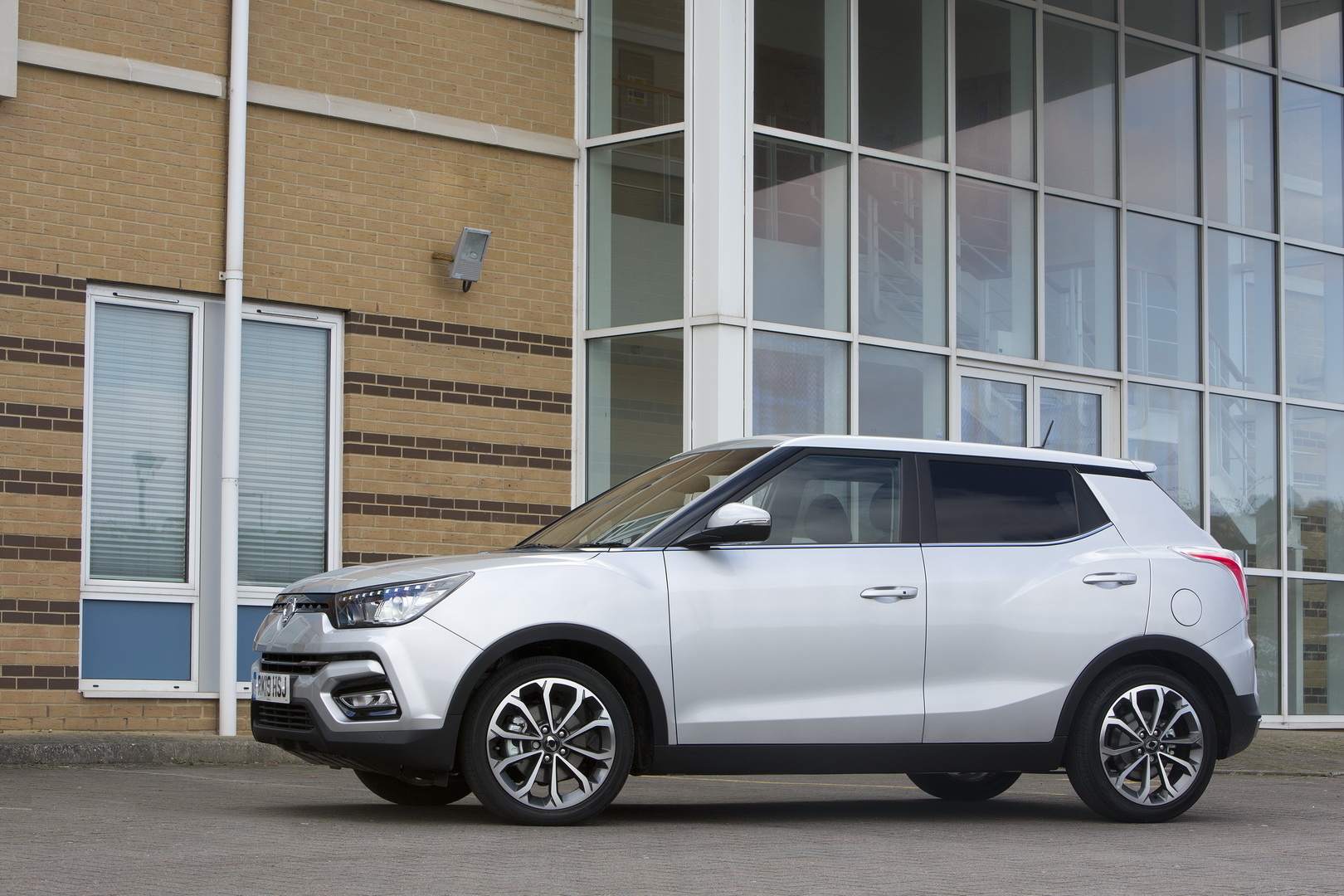 2019 ssangyong tivoli 4 SsangYong Tivoli Range Updated, Cleaner Petrol And Diesel Engines Added