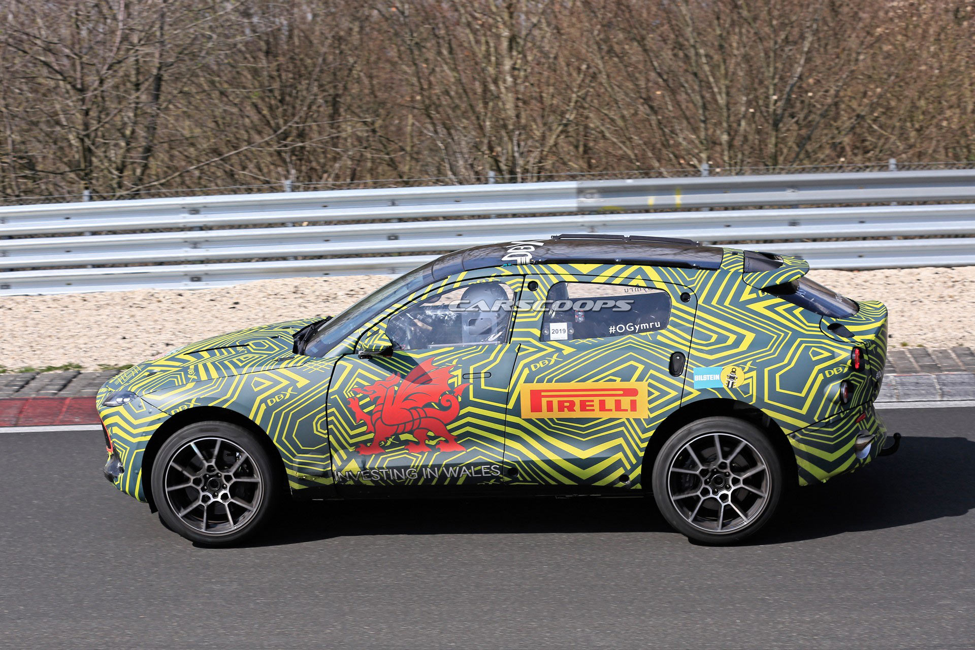 2020-Aston-Martin-DBX-11 Aston Martin DBX Interior Spied, Shows Lots Of Mercedes Parts