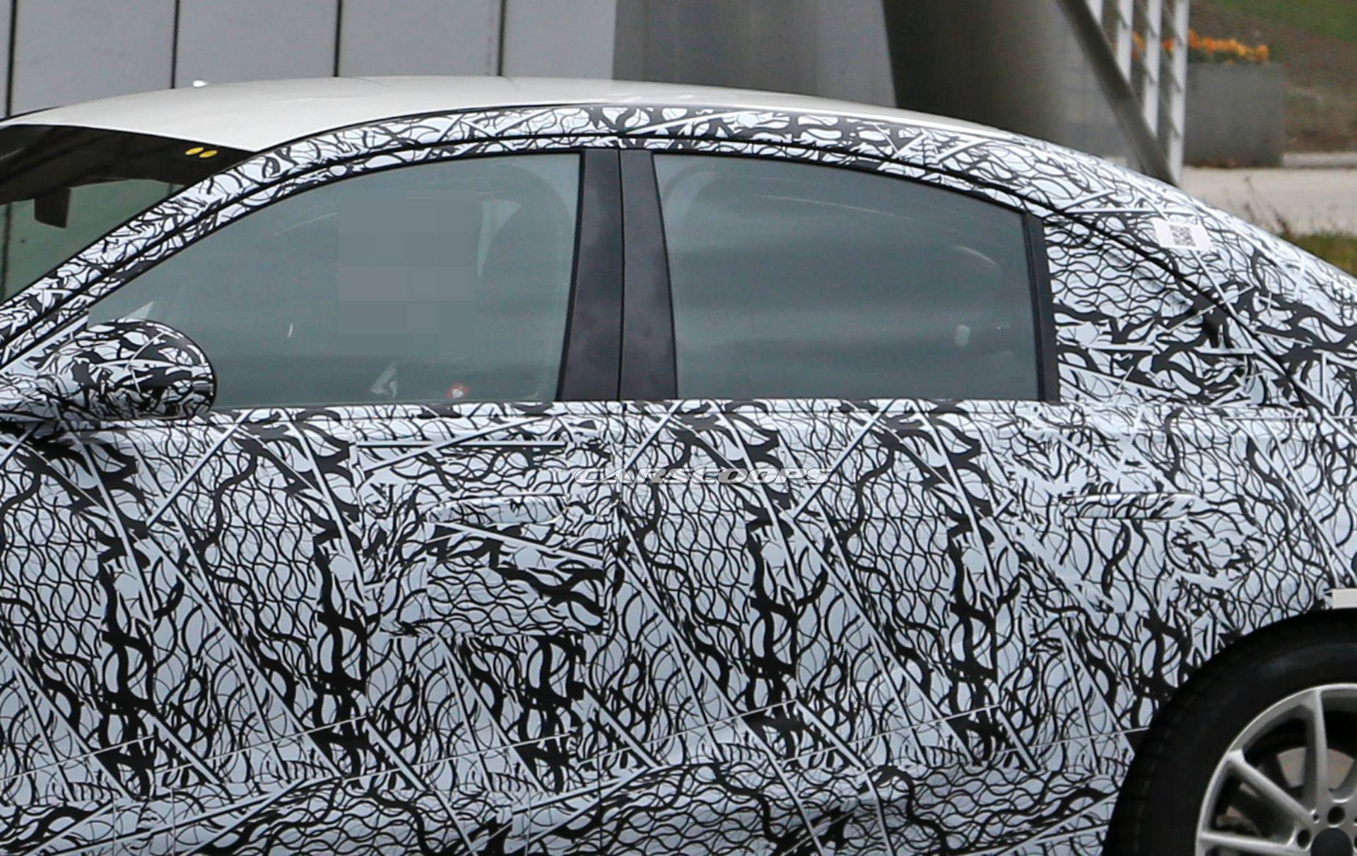 2020 Mercedes-Benz S-Class spy shots 12 2020 Mercedes S-Class Spied Again, Offers First Look At New Grille