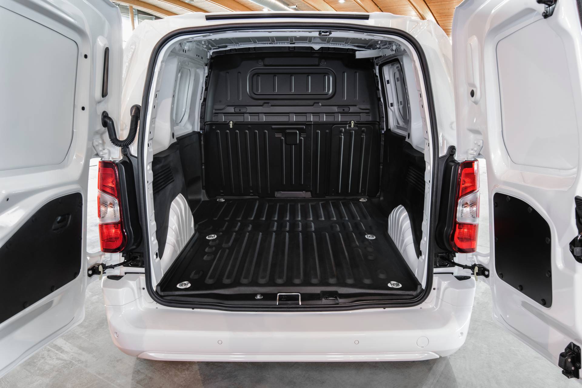 2020 Toyota Proace City 52 2020 Toyota Proace City Is A Rebadged, PSA-Built Compact Van