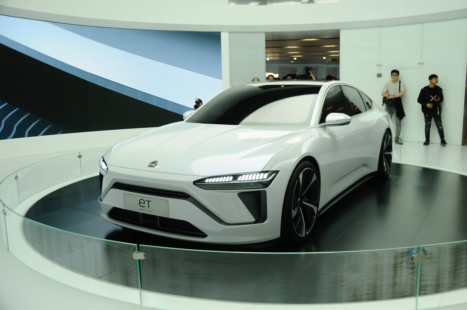 Nio ET Preview 17 Nio ET Preview Heralds Tesla Model 3 Rival With 317-Mile Range