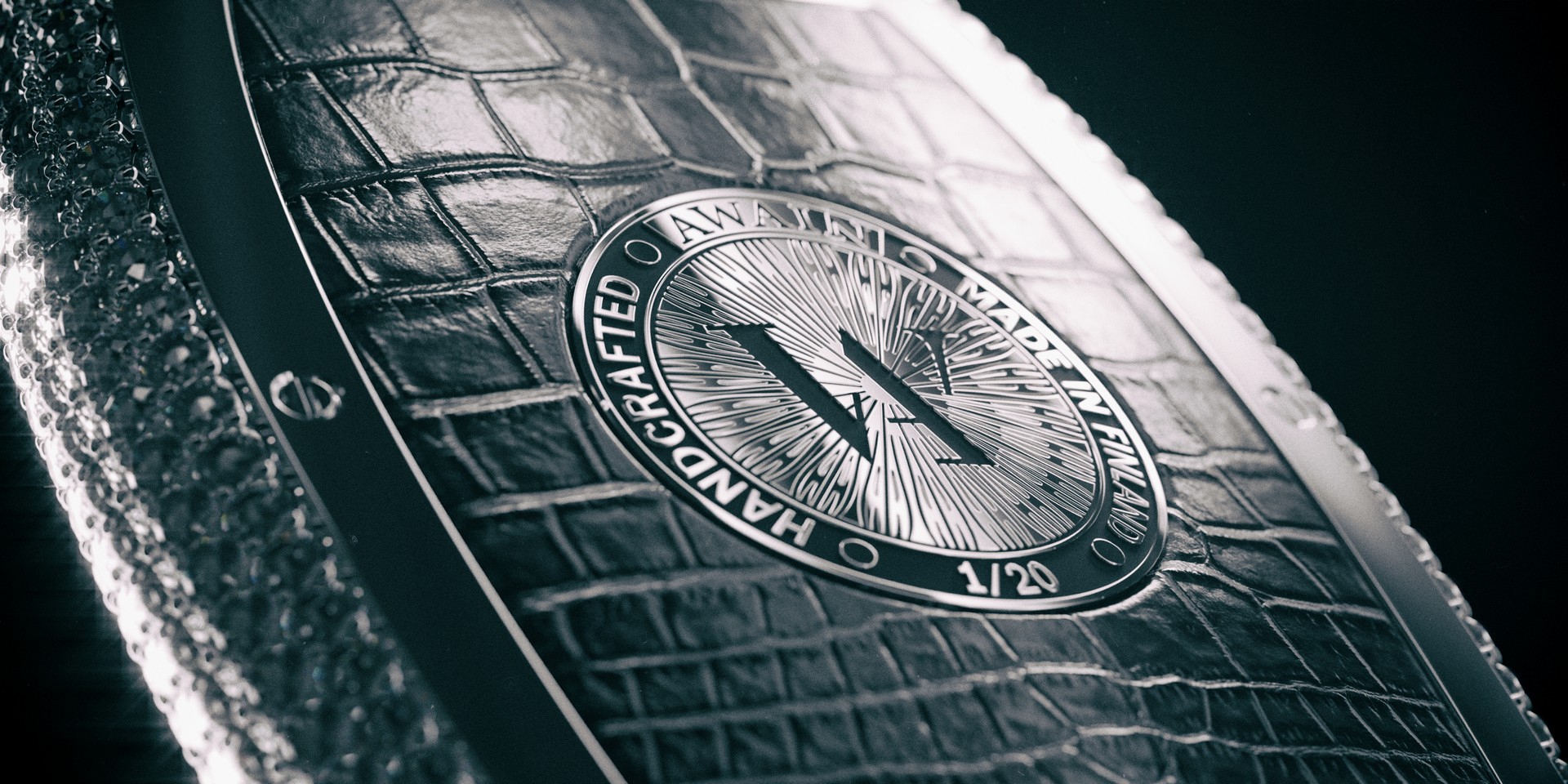 Awain-key-4 Gold And Diamond Car Key Costs More Than A Rolls-Royce Phantom!