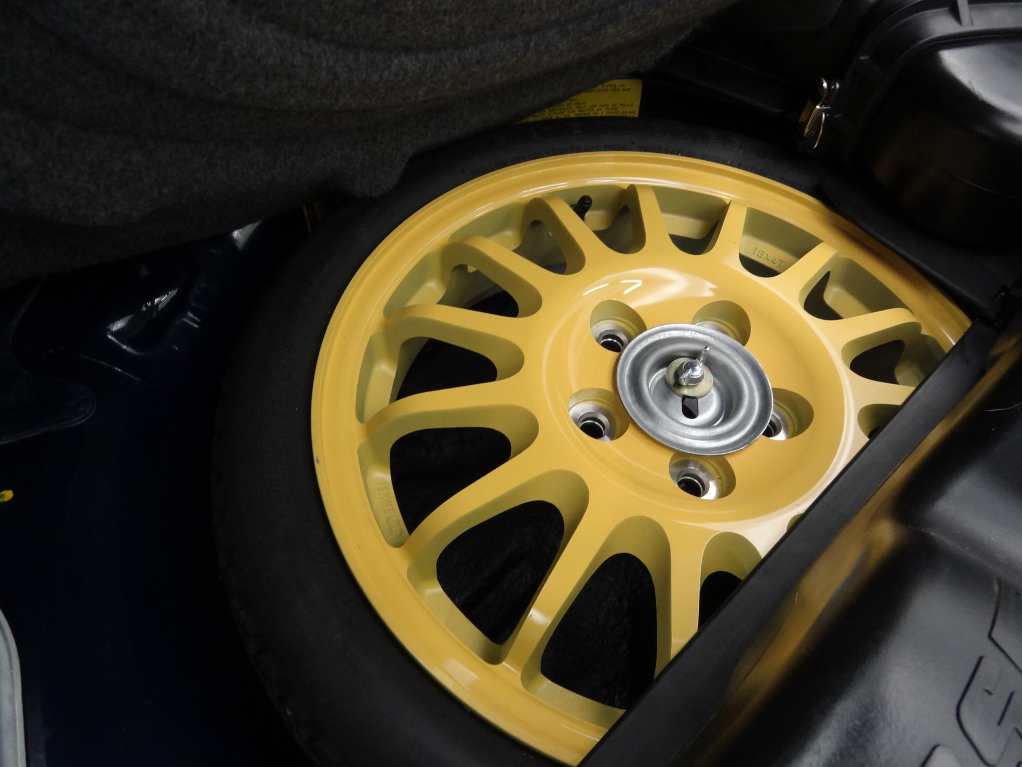 Mazda RX-7 28 This Low-Mileage 1994 Mazda RX-7 Is On Track To Sell For Over $100k