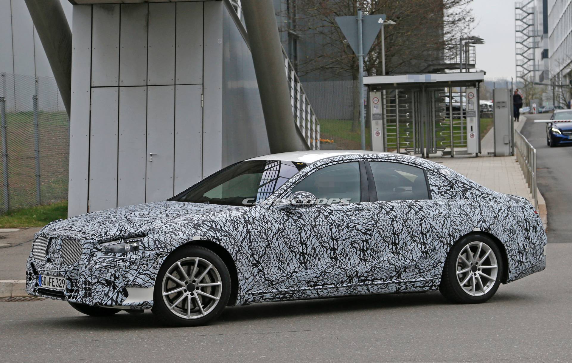 2020 Mercedes-Benz S-Class spy shots 9 2020 Mercedes S-Class Spied Again, Offers First Look At New Grille