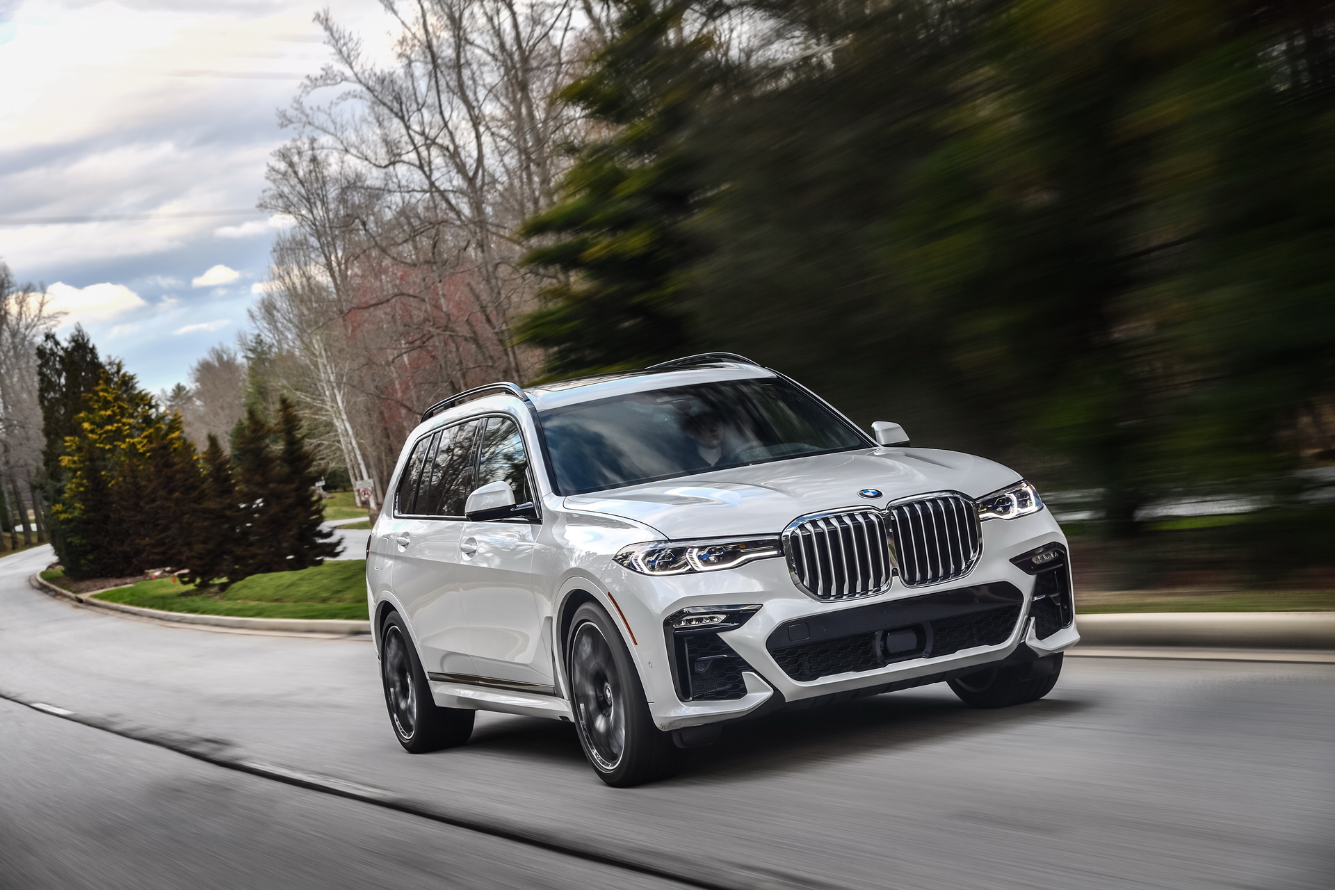 2019-BMW-X7-14 BMW Releases Detailed, 96-Image Gallery Of The New X7