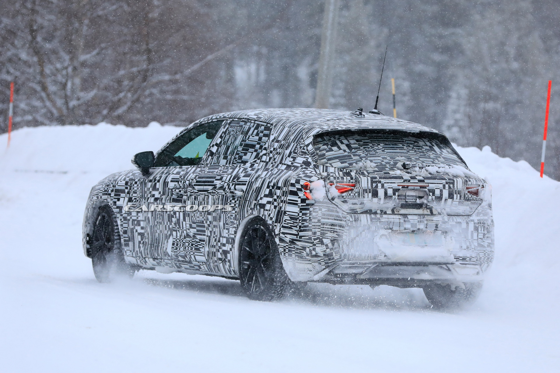 2020-Seat-Leon-Scoop-29 2020 Seat Leon: Everything We Know So Far On VW Golf’s Sportier Cousin