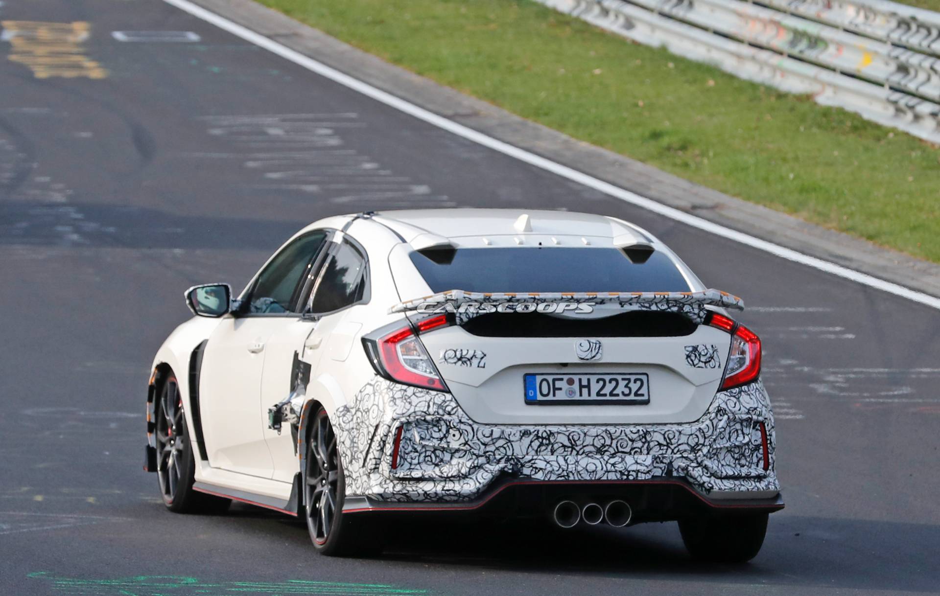 2019 Honda Civic Type R facelift spy shots 59 Honda Civic Type R Prototype Could Be Facelifted Model, Lightweight Special, Or Both
