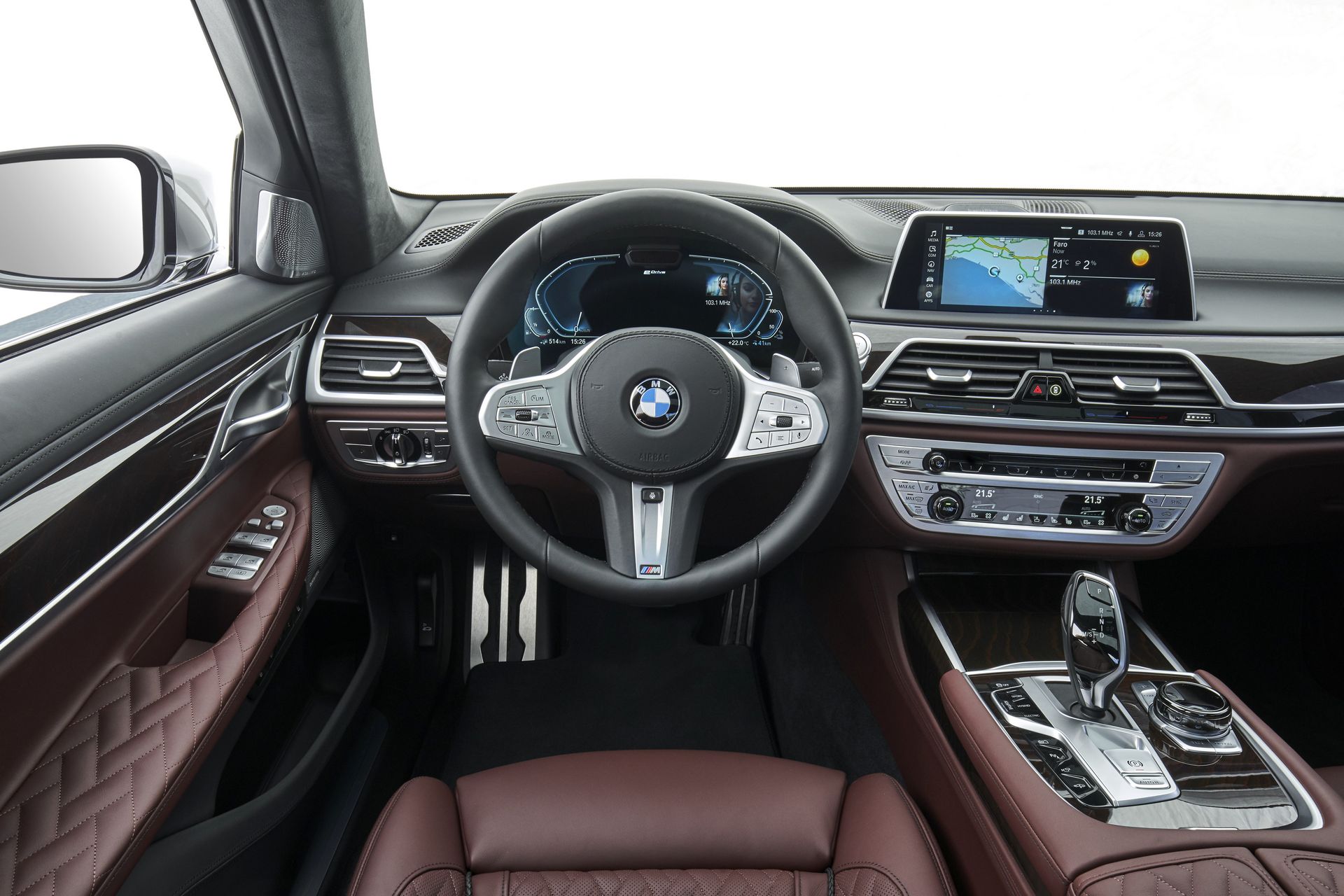 BMW-7-Series-44 BMW Throws 171 Images Of The 7-Series Hoping We’ll Get Used To Its New Face