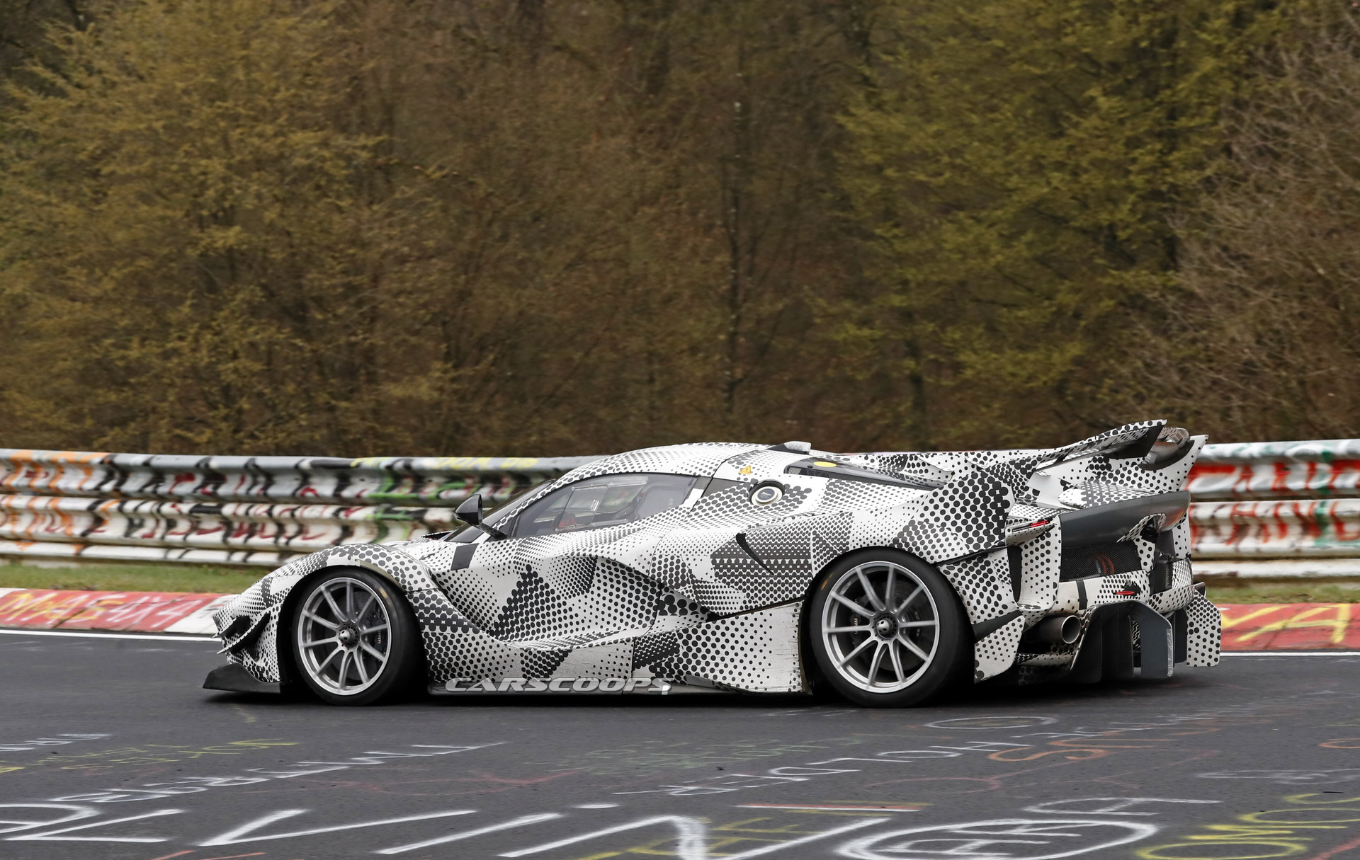 Ferrari-FXX-K-Evo-based-racecar-07 Mysterious Ferrari FXX K Evo Test Car Spied At The Nurburgring