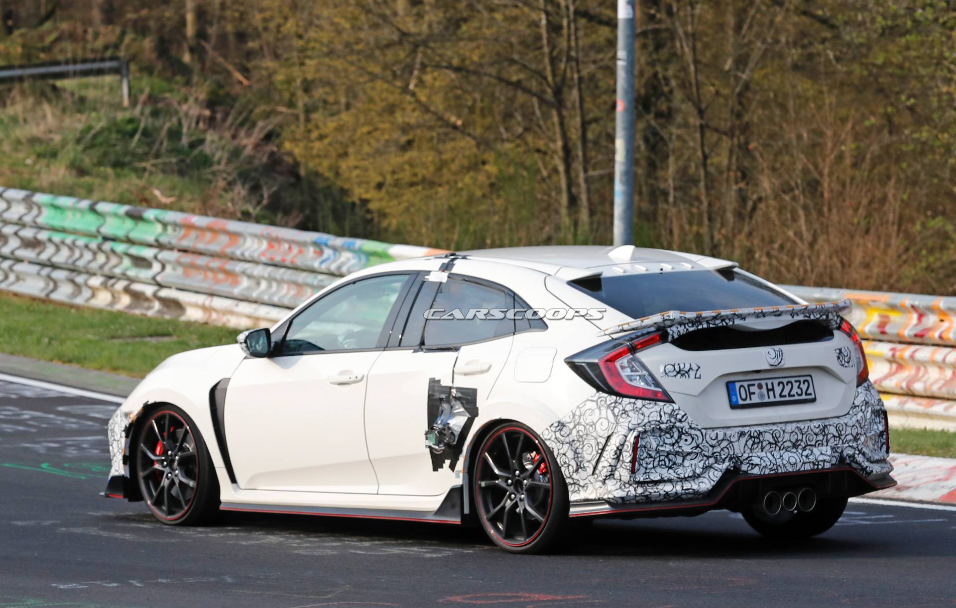 2019 Honda Civic Type R facelift spy shots 57 Honda Civic Type R Prototype Could Be Facelifted Model, Lightweight Special, Or Both