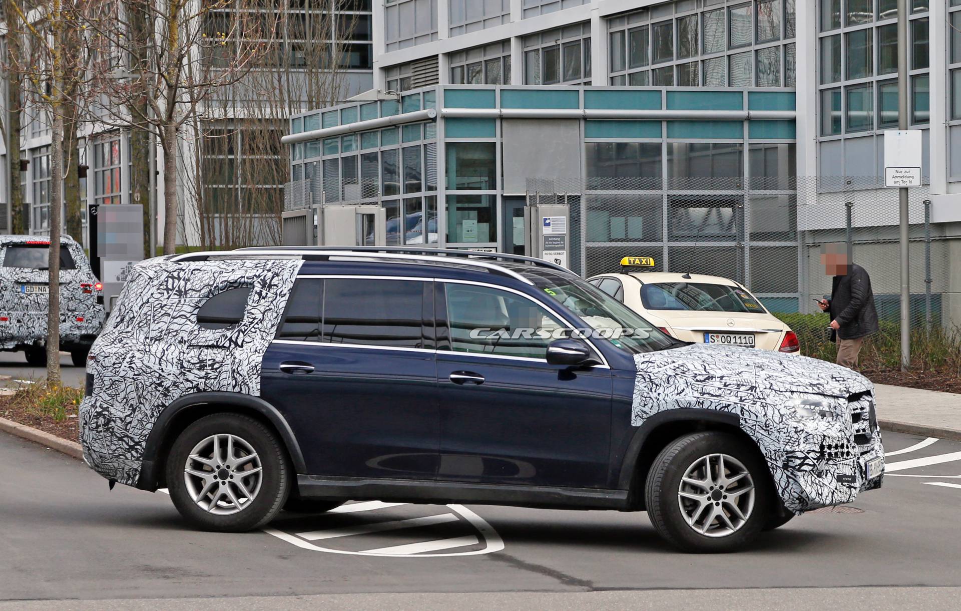 2020 Mercedes-Benz GLS spy shots 6 2020 Mercedes-Benz GLS Confirmed For New York Auto Show Debut Next Week