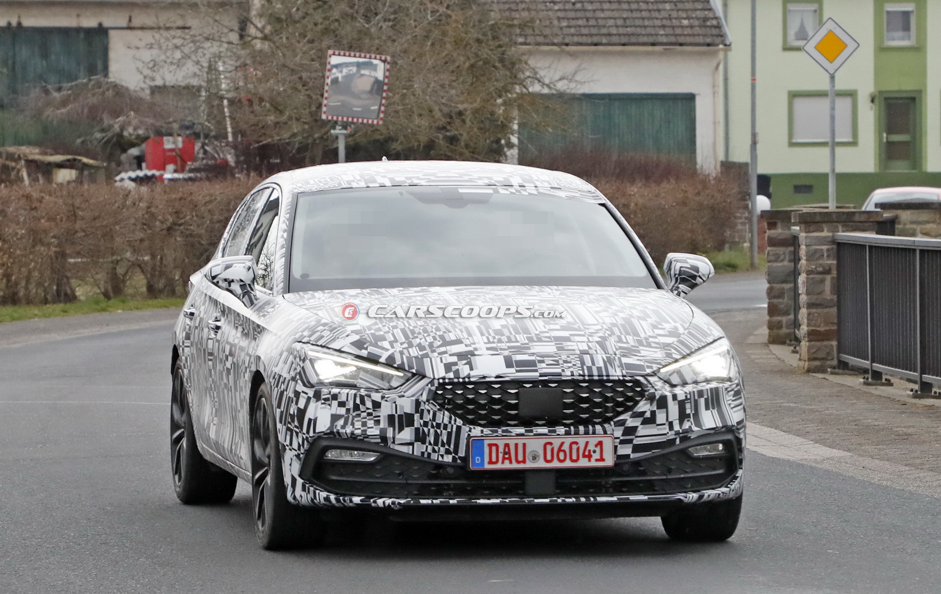 2020 SEAT LEON 001 2020 Seat Leon Gives Us A Look At Its Angrier Face