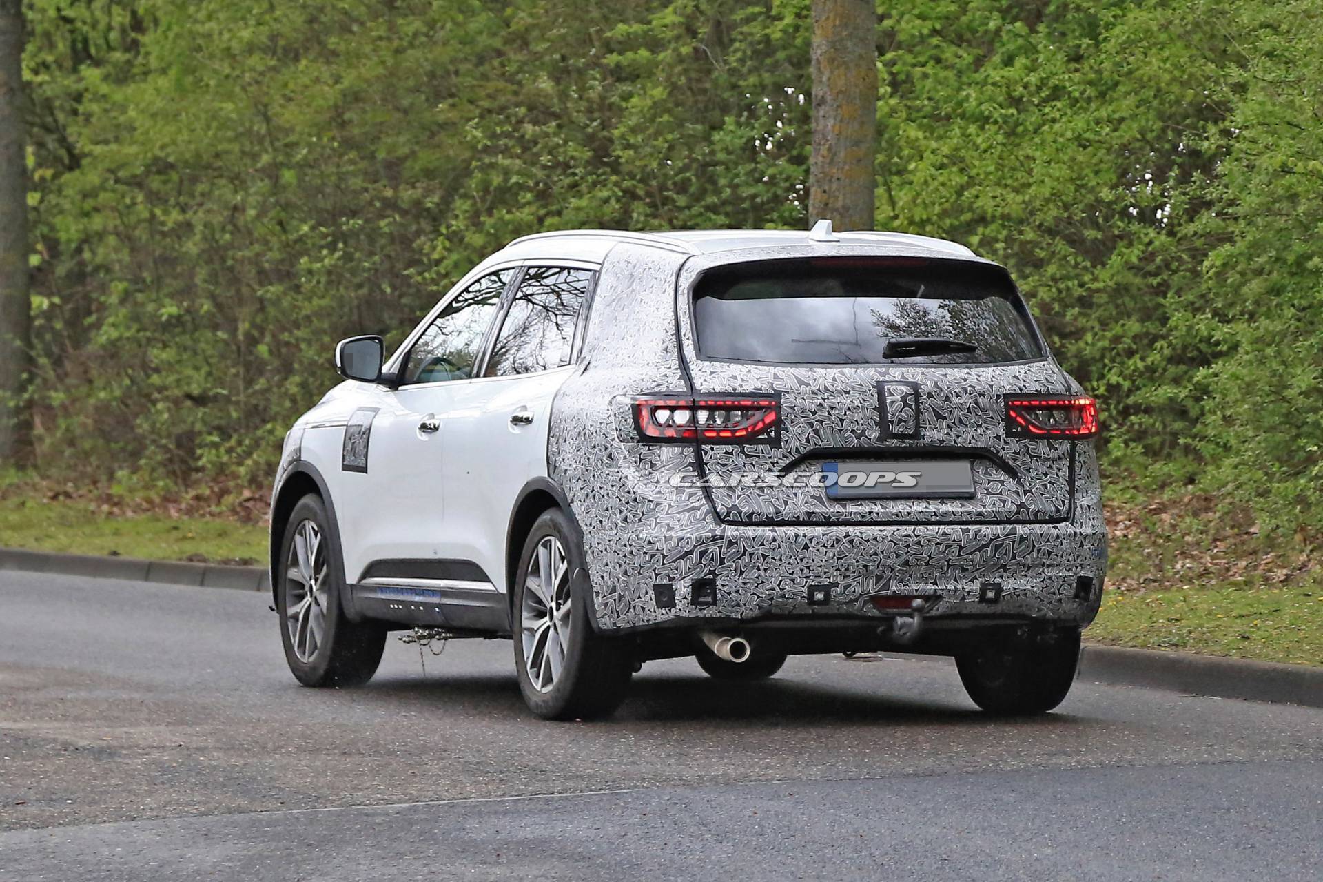 2020 Renault Koleos facelift spy shots 18 We Spy Europe’s 2020 Renault Koleos As China Model Quietly Debuts In Shanghai
