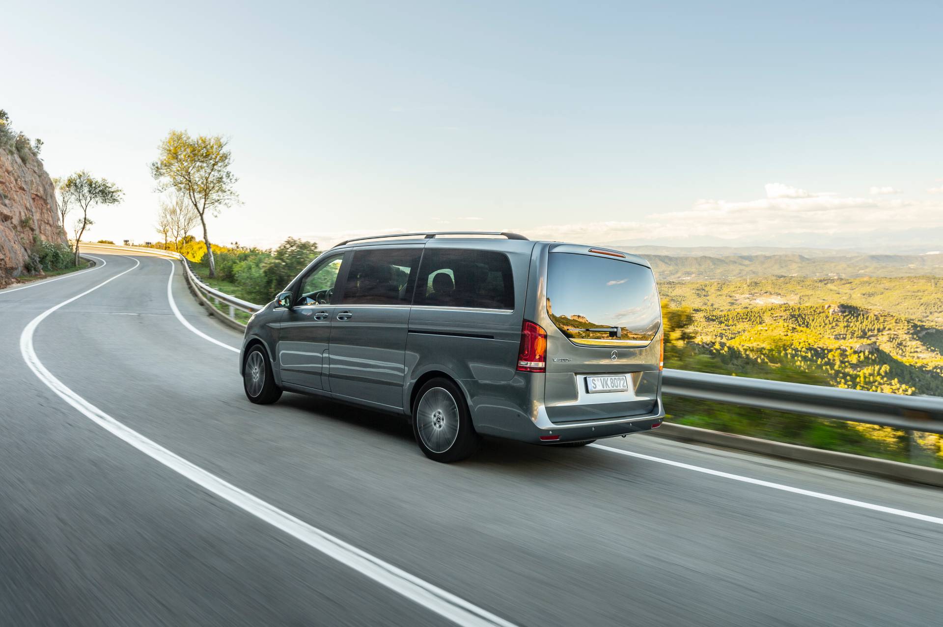 2019 Mercedes-Benz V-Class facelift 11 2019 V-Class: The Mercedes Of Minivans Reveals Updates In Mega Gallery