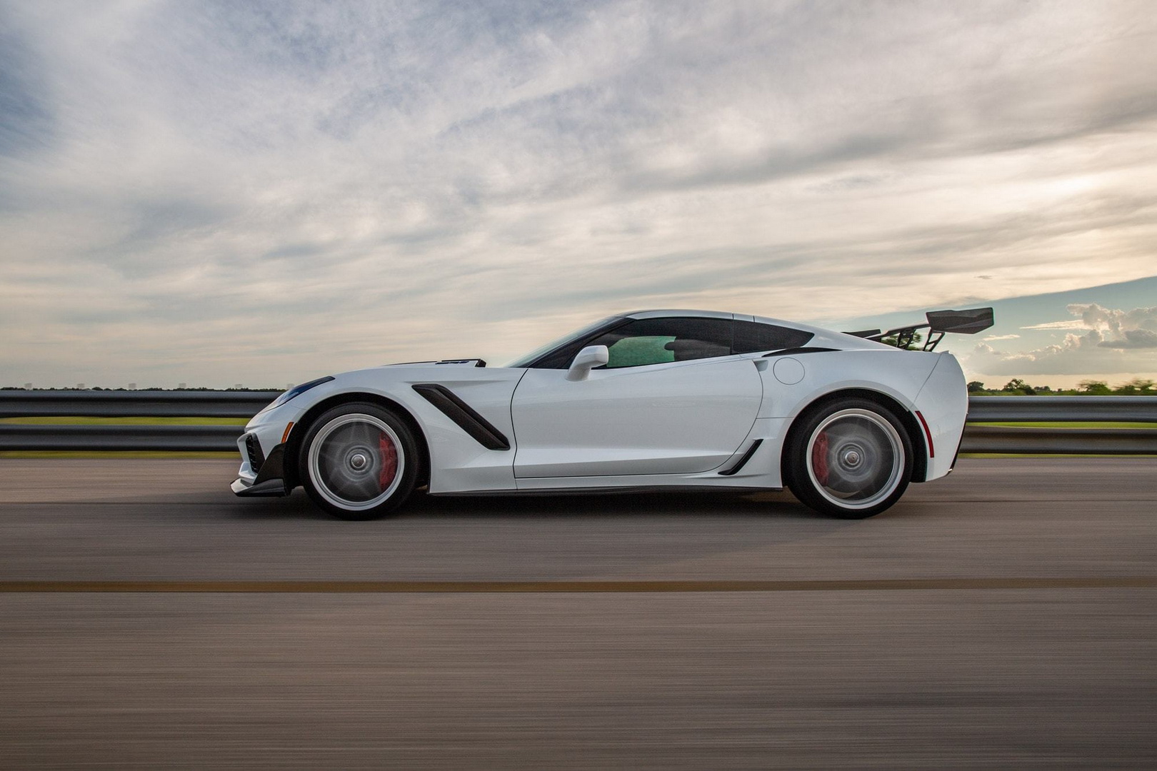 2019 corvette zr1 tuning hennessey 5 Hennessey’s 1200 HP Corvette ZR1 Is A Nuclear Powerplant On Wheels