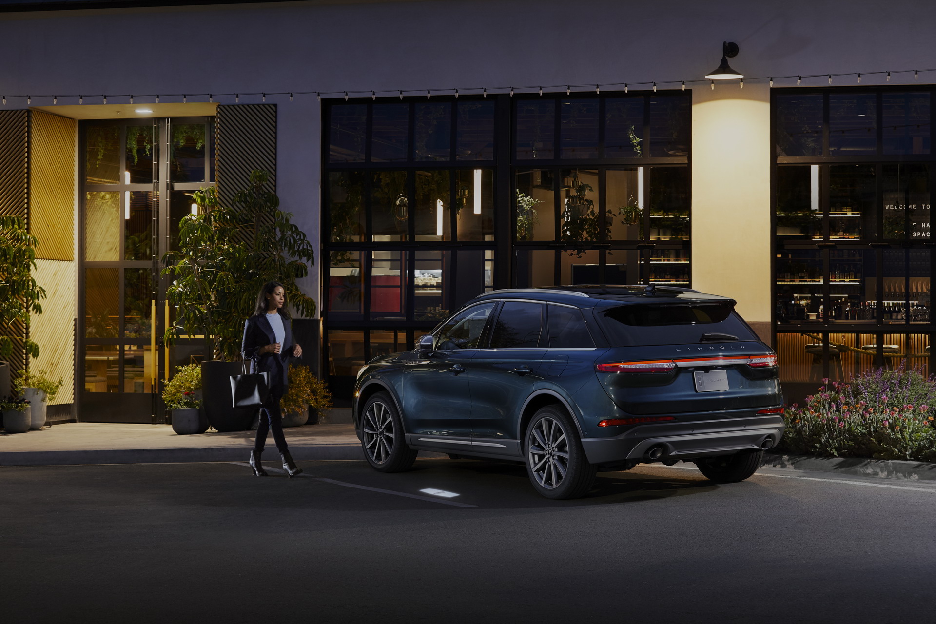 2020 Lincoln Corsair 10 2020 Lincoln Corsair Takes Off With A Cool Name, Elegant Styling And Up To 280HP