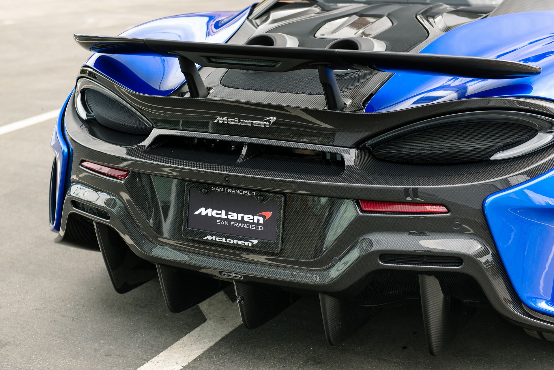 McLaren-600LT-Blue-10 This Vega Blue Example Might Be The Best-Looking McLaren 600LT We’ve Seen