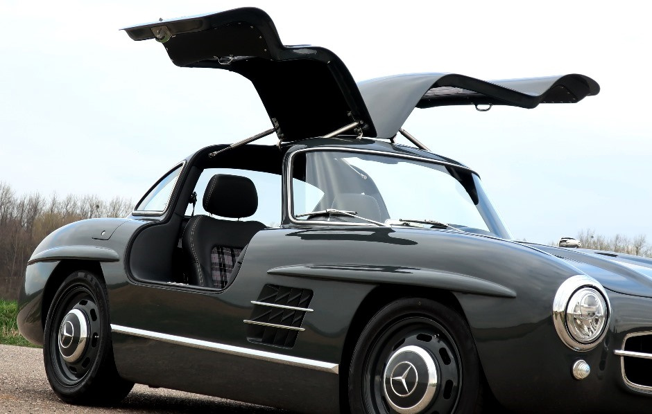 Mercedes-300SL-Replica-2 Mercedes-Benz 300SL Gullwing Is Actually A $222K, SLK-Based Replica