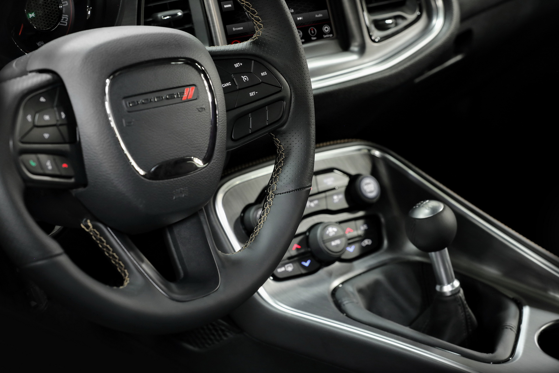 dodge charger challenger stars stripes pack 16 Dodge Charger And Challenger Stars & Stripes Edition Pledge Allegiance To The Flag In NY