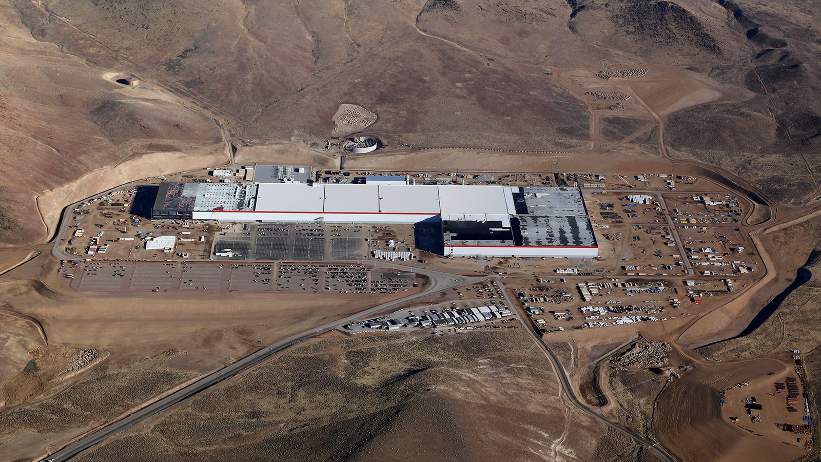 Tesla-Panasonic-Gigafactory-3 Tesla And Panasonic Freeze Plans To Extend Gigafactory 1 In Nevada