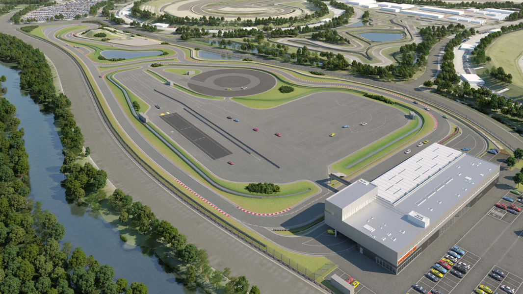 2019 porsche cayenne coupe china 11 New Porsche Cayenne Coupe Makes Its Public Debut