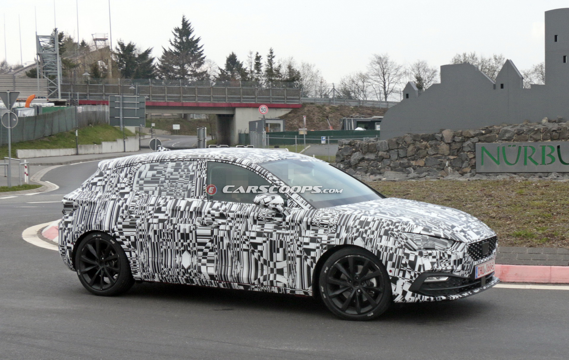 2020 SEAT LEON 007 2020 Seat Leon Gives Us A Look At Its Angrier Face