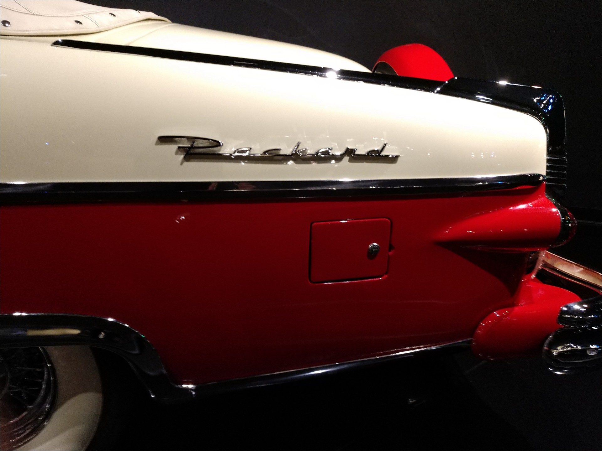 Gateway Auto Museum-34 Road Trip: Gateway Auto Museum Is A Tribute To American Luxury And Performance