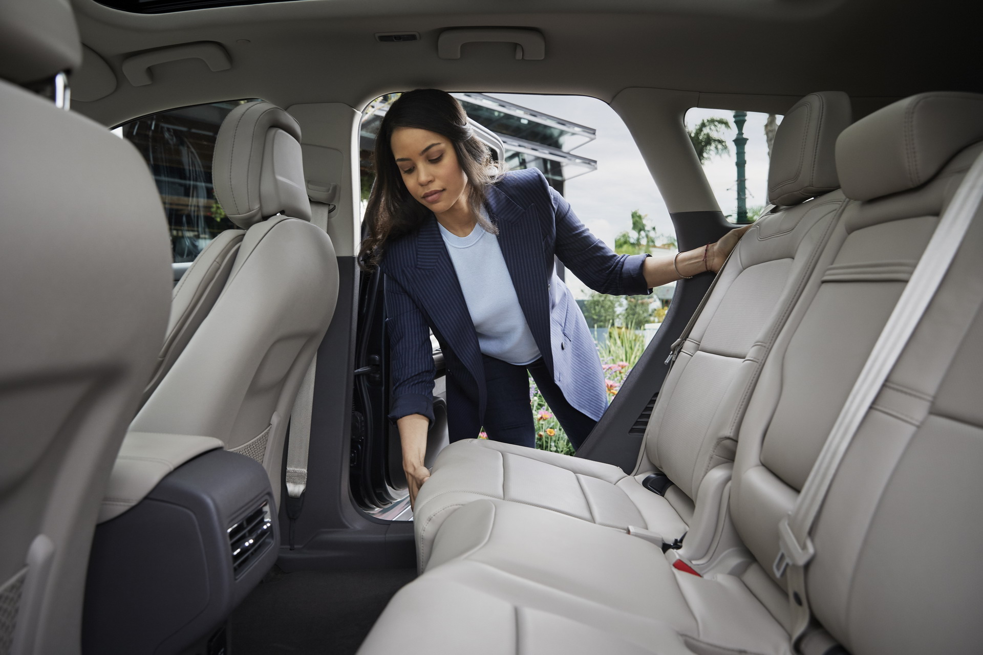 2020 Lincoln Corsair 31 2020 Lincoln Corsair Takes Off With A Cool Name, Elegant Styling And Up To 280HP