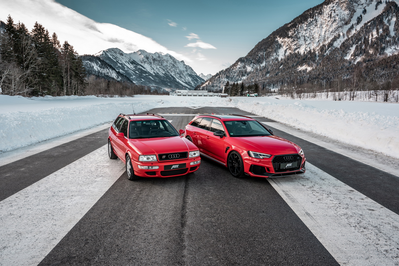 audi rs2 rs4 avant tuning abt 9 Old Timer Audi RS2 Meets New RS4 Avant In ABT Family Photo Shoot