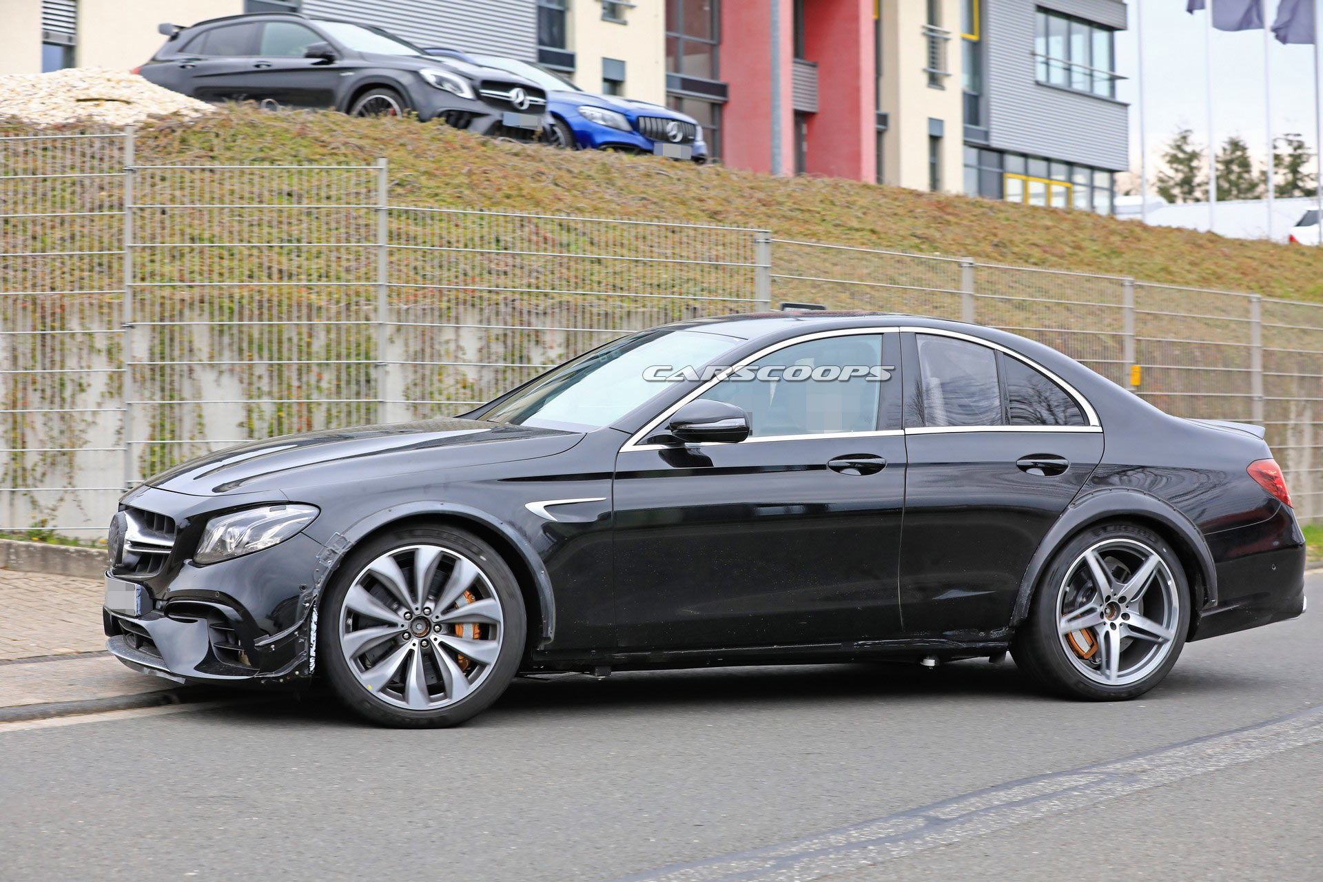 2022-Mercedes-SL-Mule-5 Funny Looking Chopped E-Class Could In Fact Be A Mercedes SL Mule