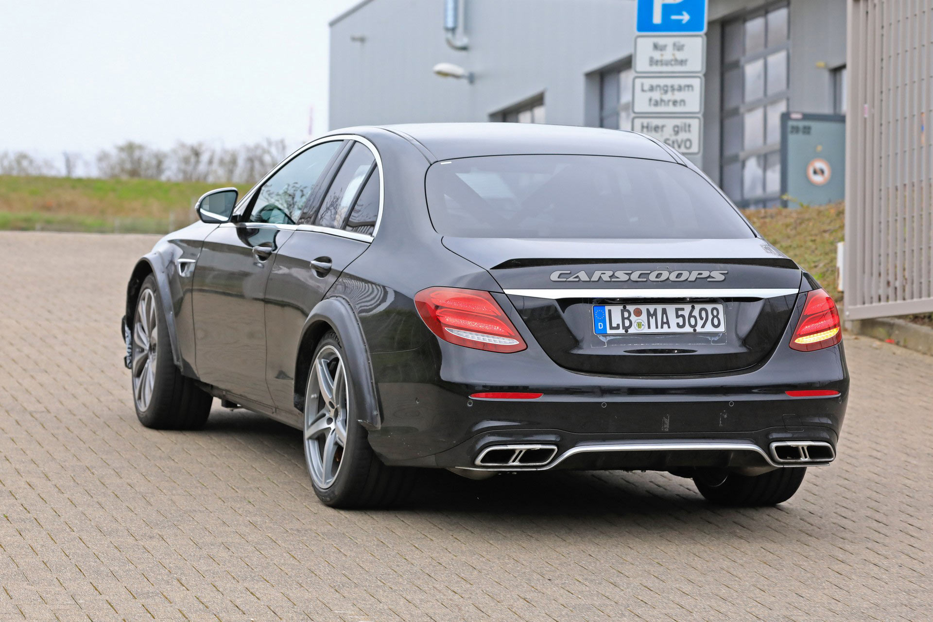 2022-Mercedes-SL-Mule-10 Funny Looking Chopped E-Class Could In Fact Be A Mercedes SL Mule