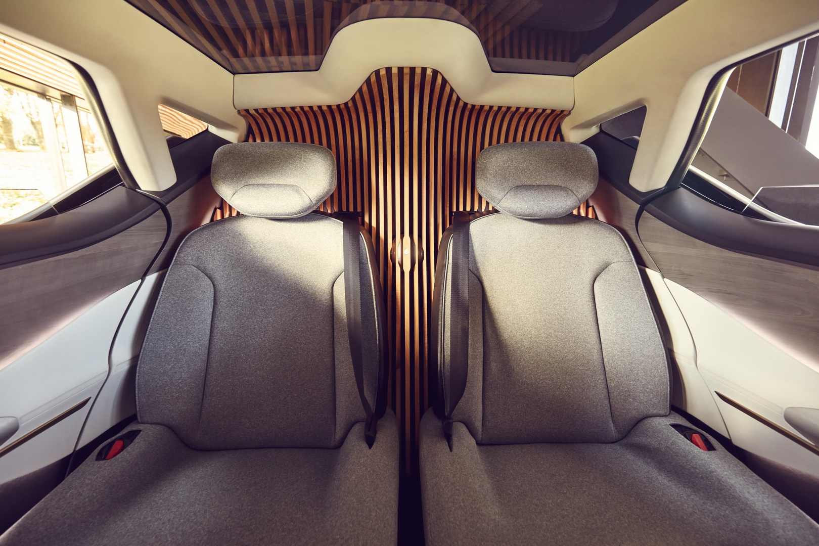 2017 renault symbioz prototype 6 Renault To Launch Electric Compact Car Using A Dedicated Platform