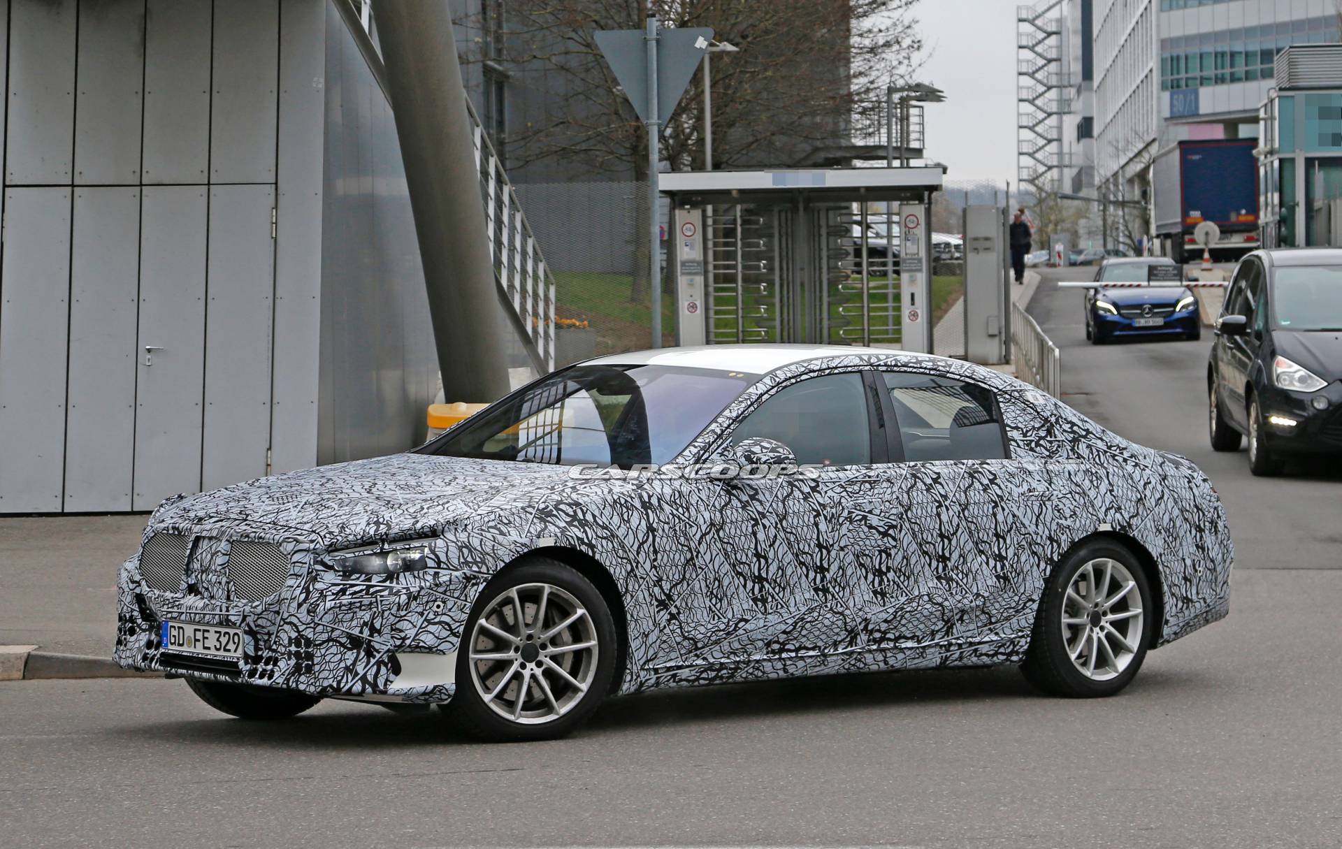 2020 Mercedes-Benz S-Class spy shots 8 2020 Mercedes S-Class Spied Again, Offers First Look At New Grille