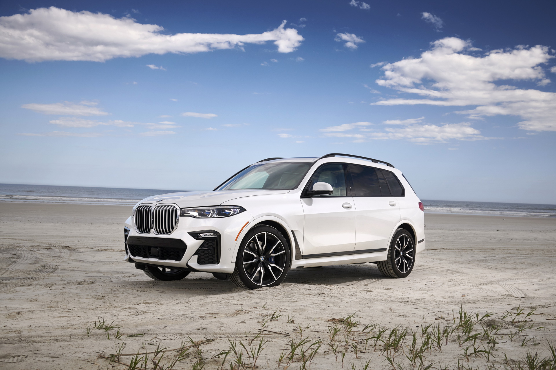 2019-BMW-X7-37 BMW Releases Detailed, 96-Image Gallery Of The New X7