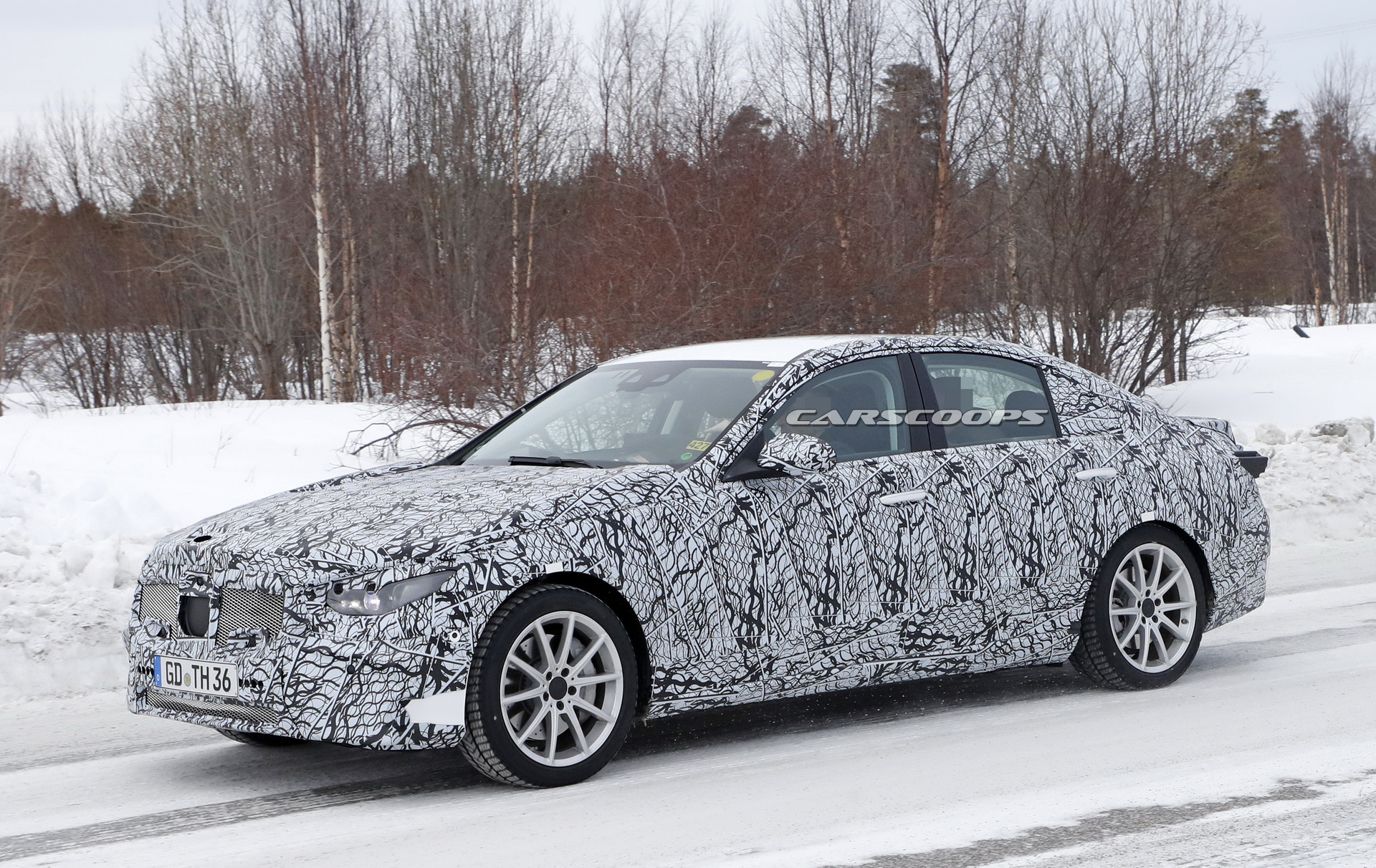 2020 mercedes c-class phev spy shots 3 All-New Mercedes C-Class Caught Testing In PHEV Guise