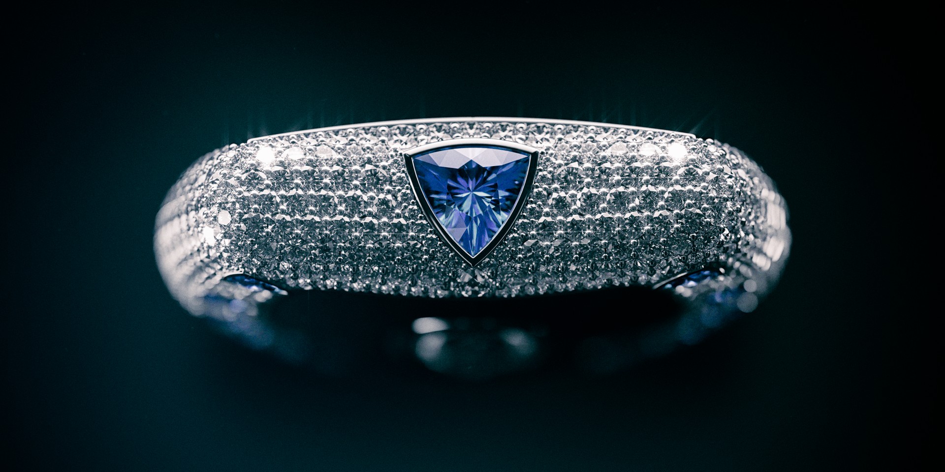 Awain-key-3 Gold And Diamond Car Key Costs More Than A Rolls-Royce Phantom!