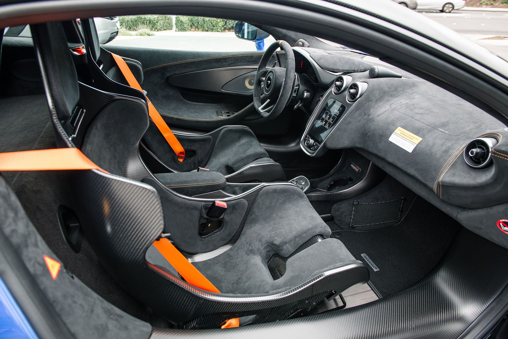 McLaren-600LT-Blue-24 This Vega Blue Example Might Be The Best-Looking McLaren 600LT We’ve Seen