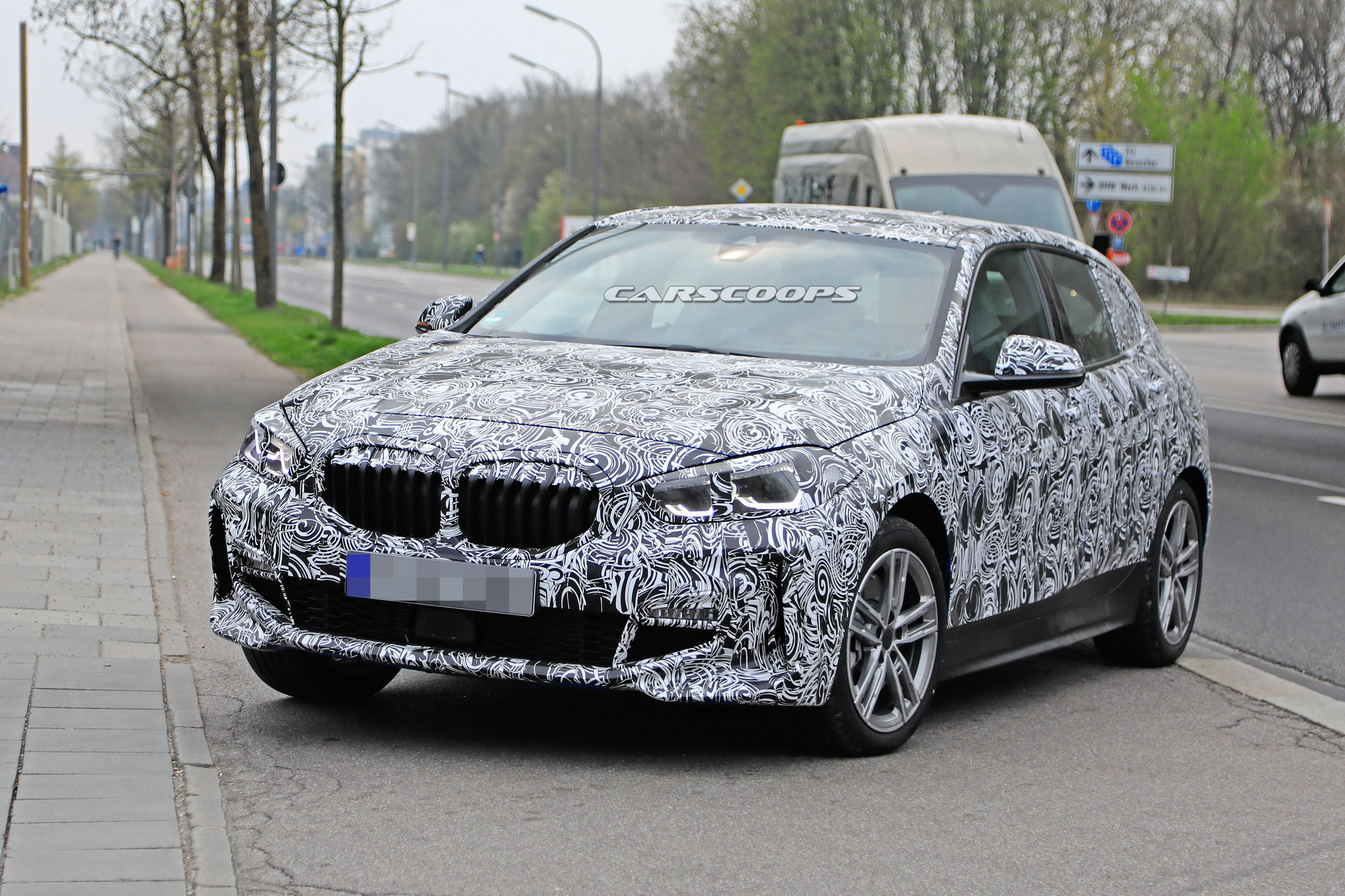 2020 bmw 1 series spied with less front camo 3 2020 BMW 1-Series: Here’s A Better Look At FWD Hatch’s Face
