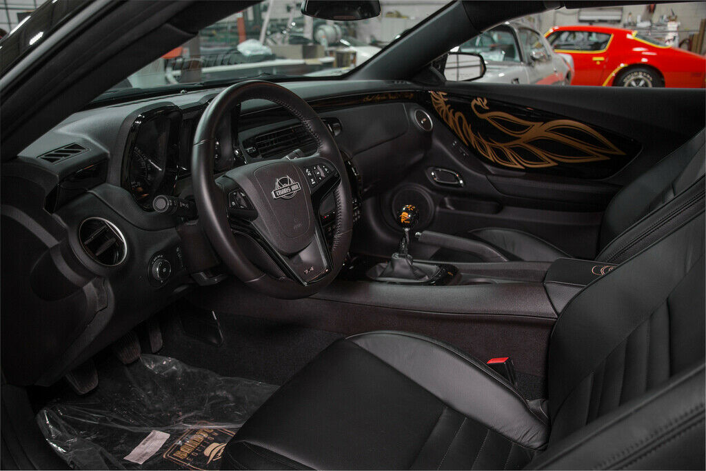 chevy camaro bandit trans am ebay 9 For $200,000, You Can Play Smokey And The Bandit In This 2015 Pontiac Camaro “Trans Am”