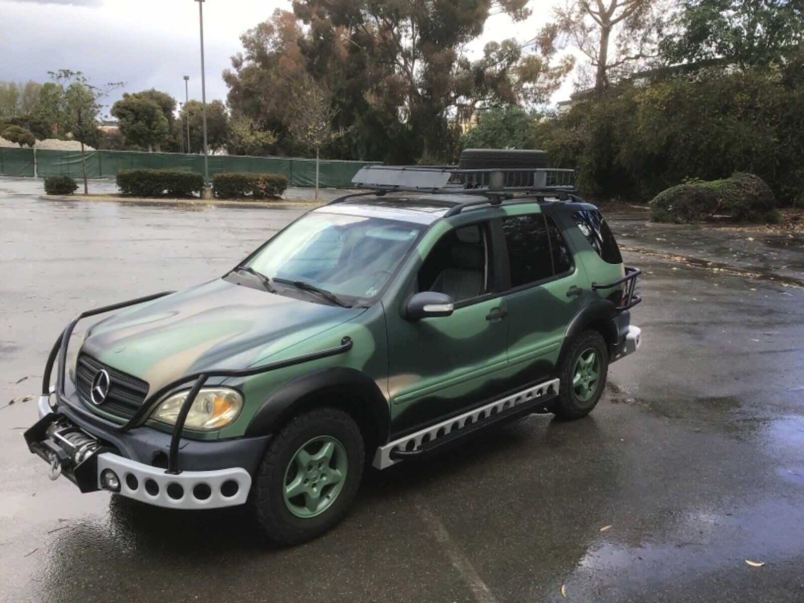 Mercedes ML Jurassic Park-19 Mercedes ML Jurassic Park Movie Prop Is Here To Save Us From Extinction
