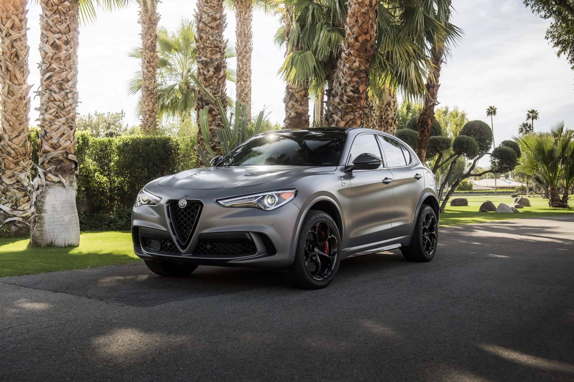 alfa giulia stelvio qv nring livepics ny 23 Giulia And Stelvio QV NRing Edition Are How You Spend Nearly $100k On An Alfa