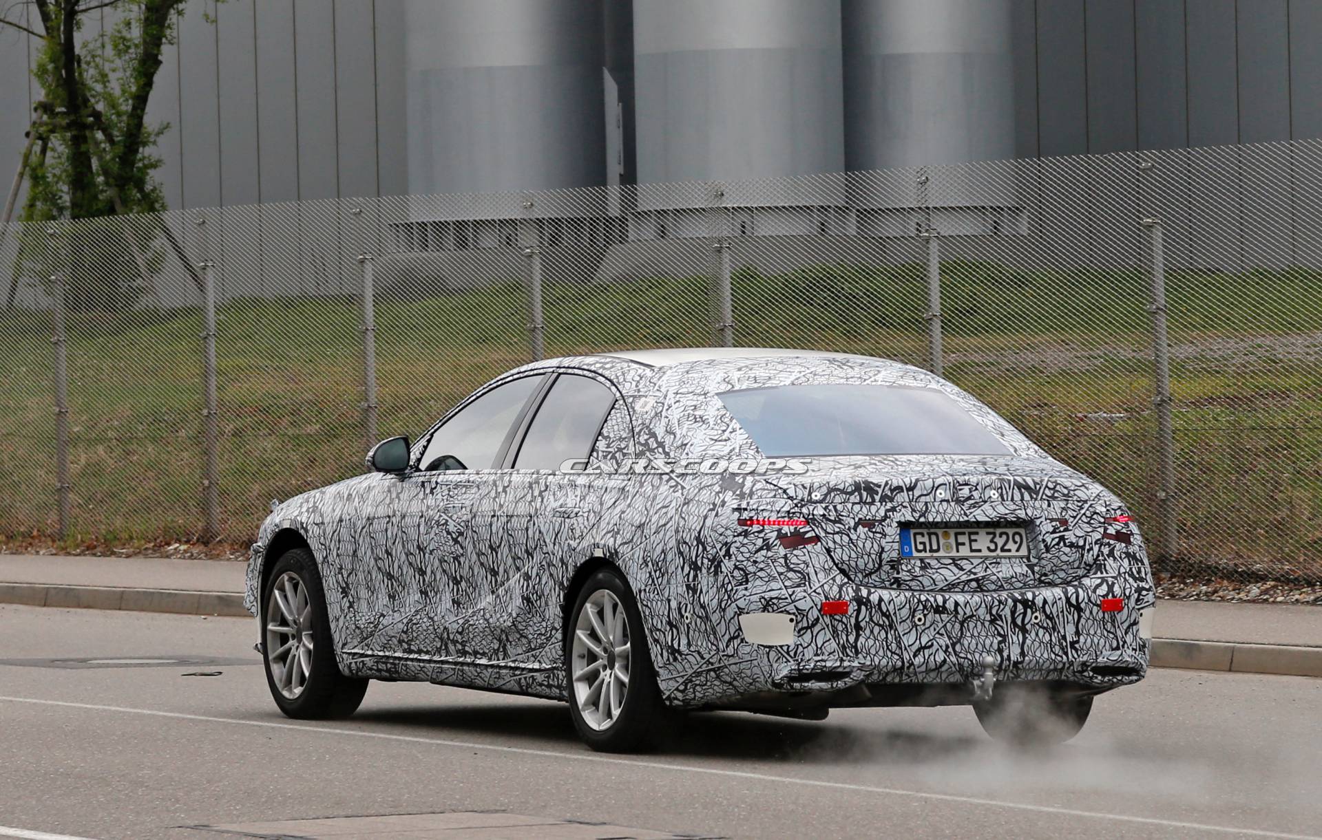 2020 Mercedes-Benz S-Class spy shots 22 2020 Mercedes S-Class Spied Again, Offers First Look At New Grille