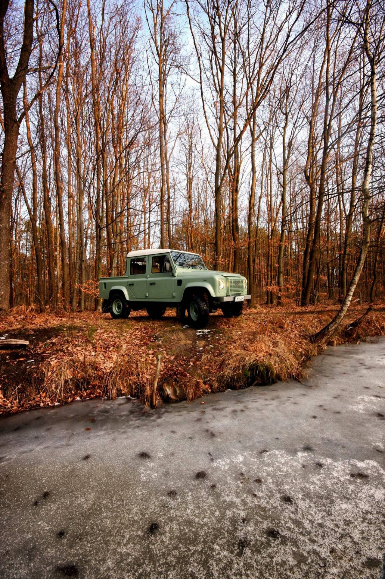 Land Rover Defender Crew Cab Pickup by Land Serwis 44 For €60k, A Polish Company Will Build You A Classic Defender From Scratch