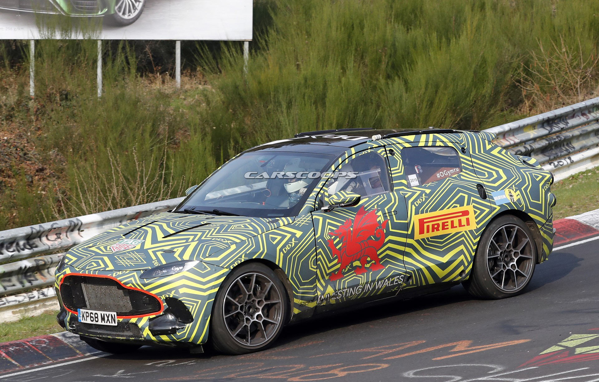 2020-Aston-Martin-DBX-20 Aston Martin DBX Interior Spied, Shows Lots Of Mercedes Parts