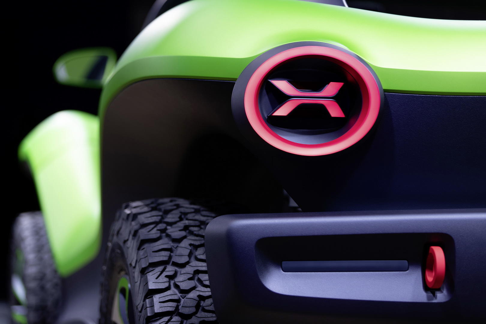 2019 vw id buggy concept 3 VW’s Dune Buggy Concept Keeps Nostalgia Alive In The Dawn Of Electric Power